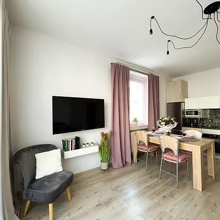 Lumina Cozy Apartment In Lodz Exterior photo