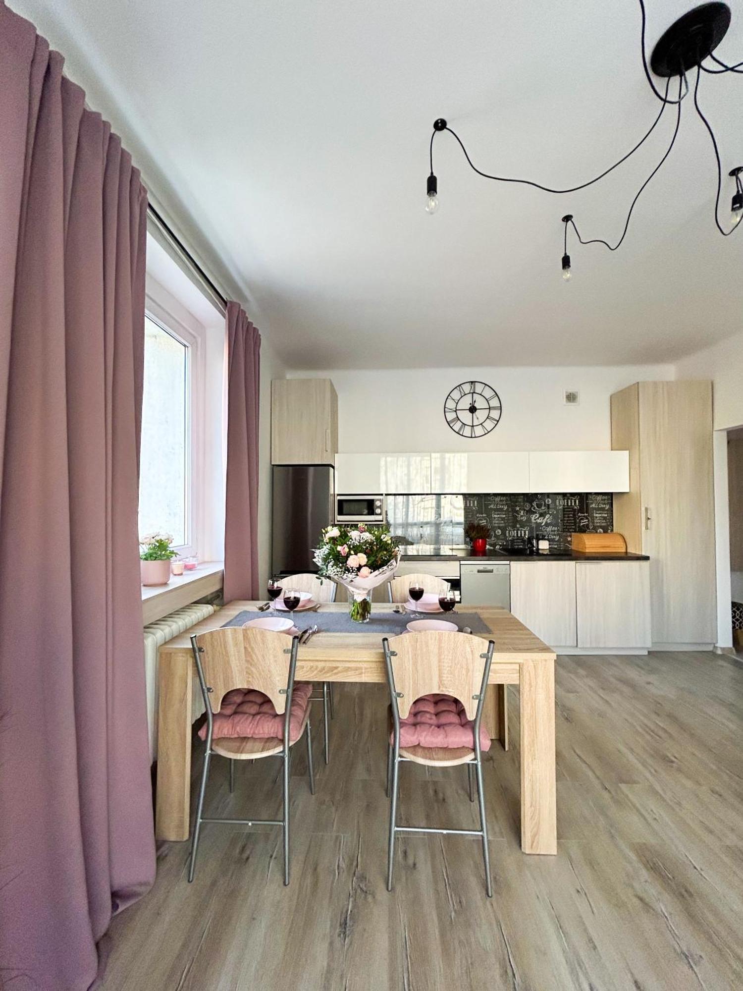Lumina Cozy In Apartment Lodz (Lodz)