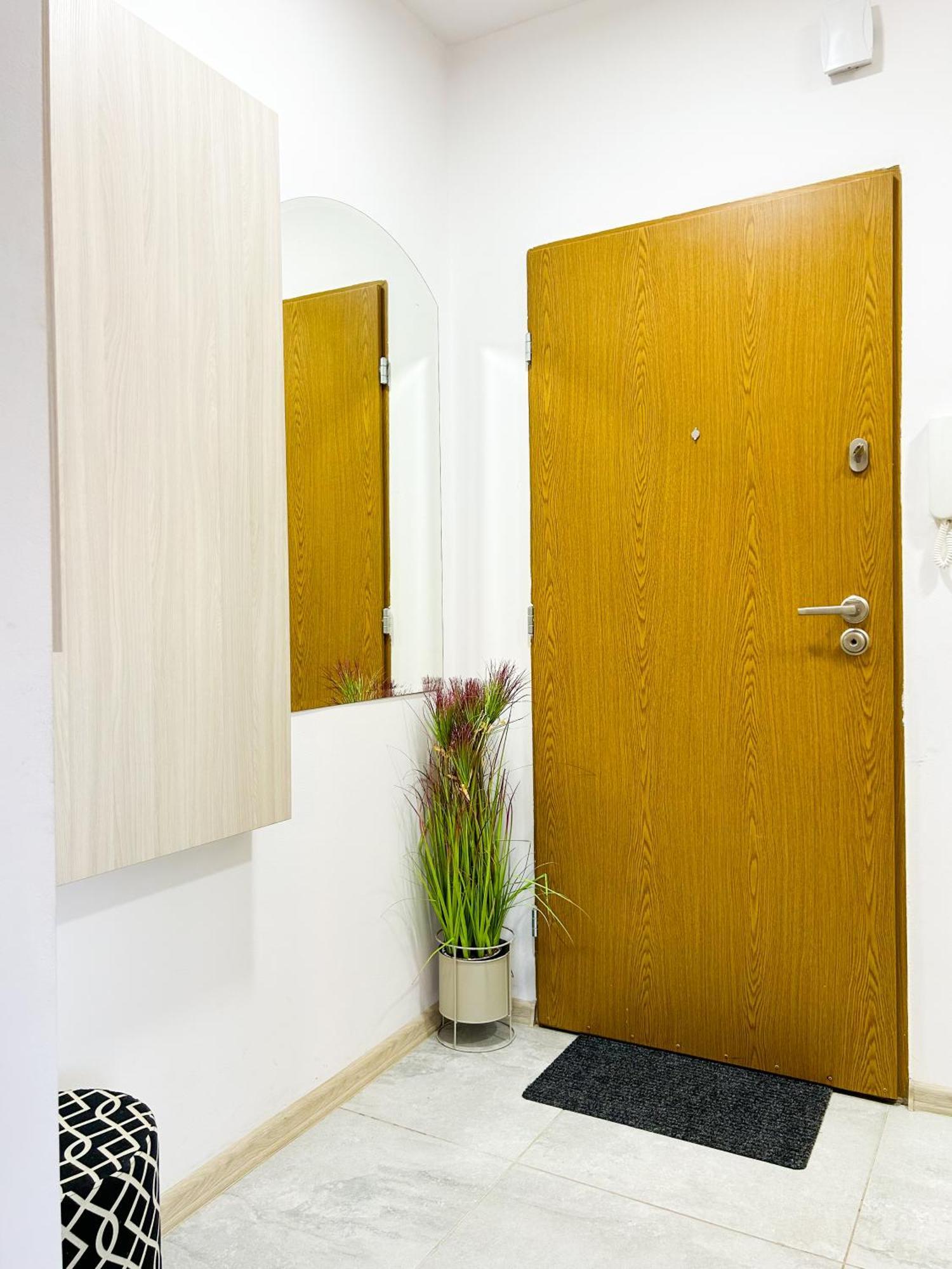 Apartment Lumina Cozy In *